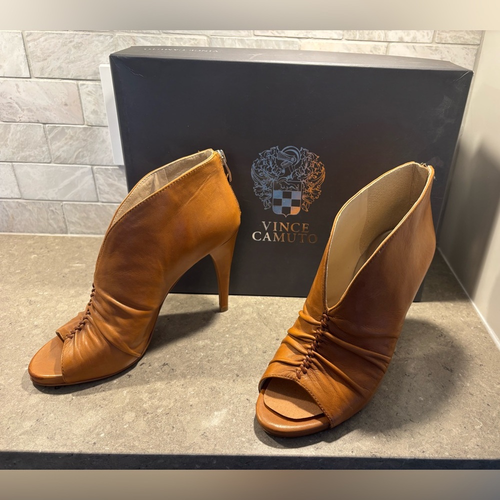 Vince Camuto Women's Brown Peep-Toe Heels
